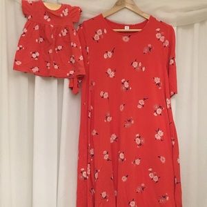 Mommy & me dresses Large &0-3mths